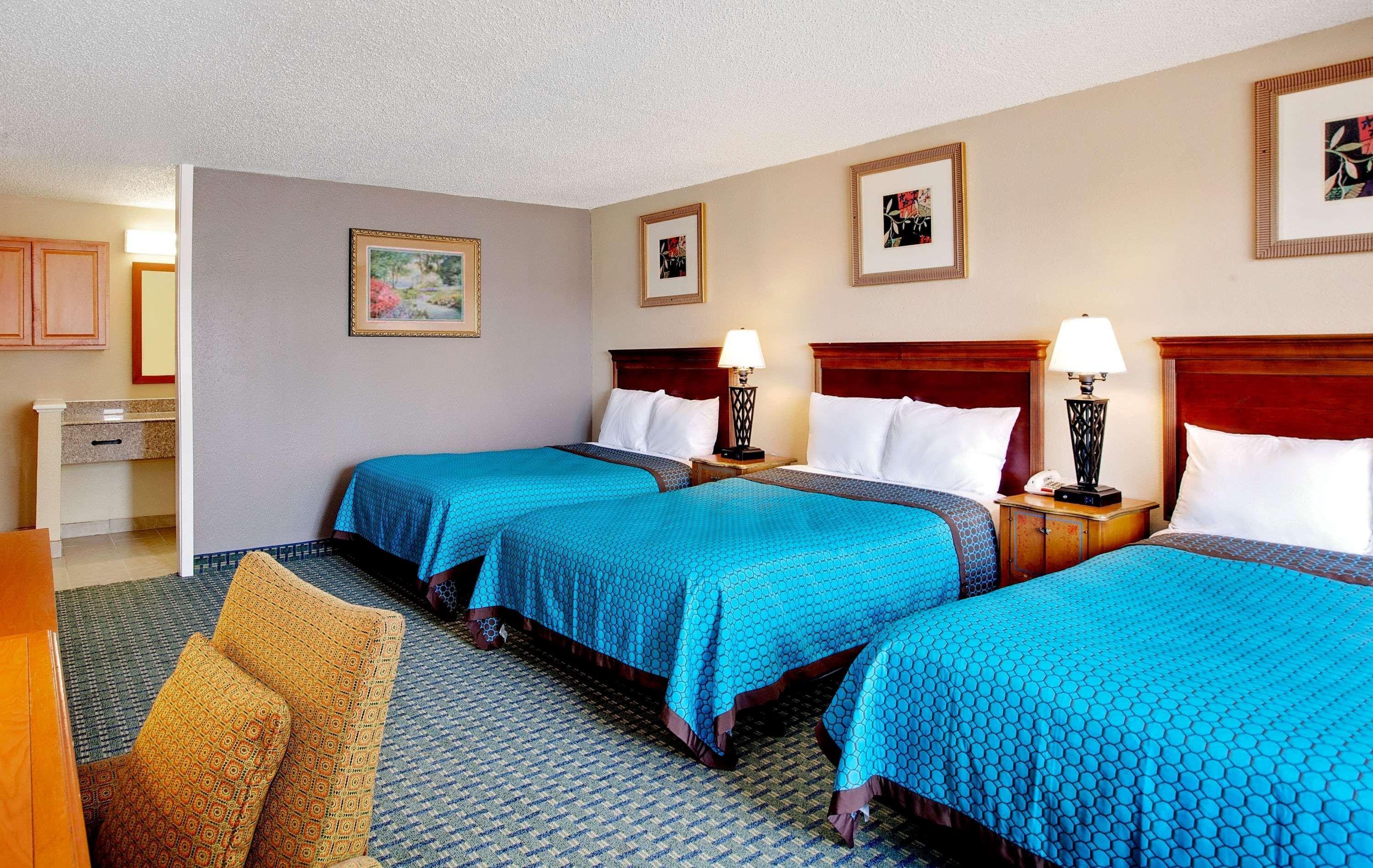 Days Inn By Wyndham Lafayette Near Lafayette Airport Exterior photo